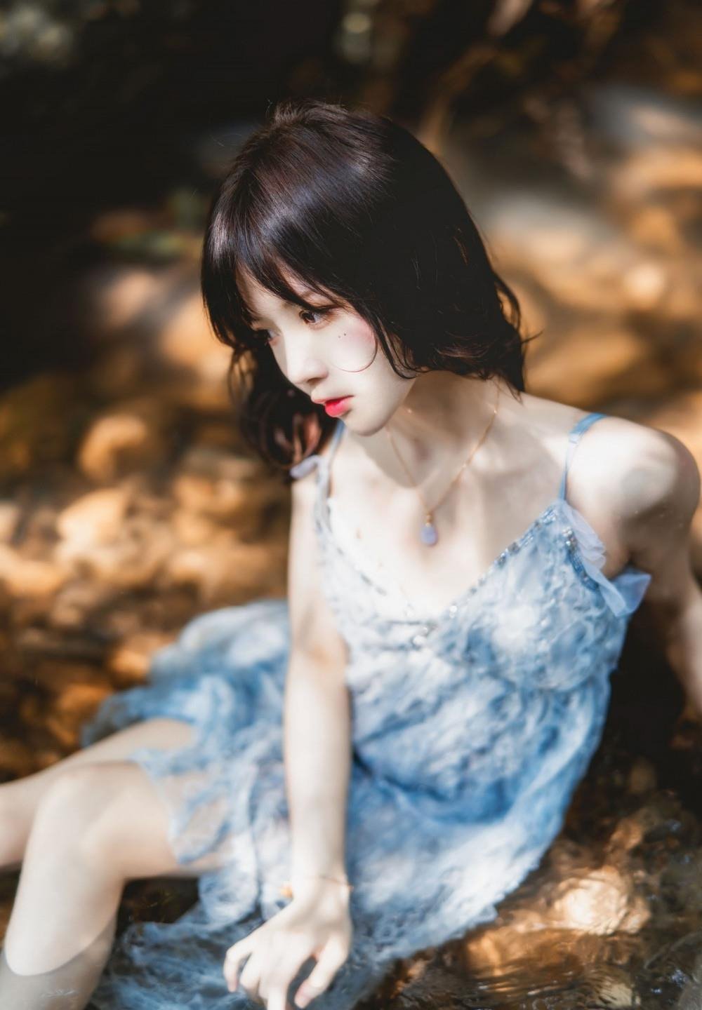 �׵罫��3D����Һ�����Ƶ