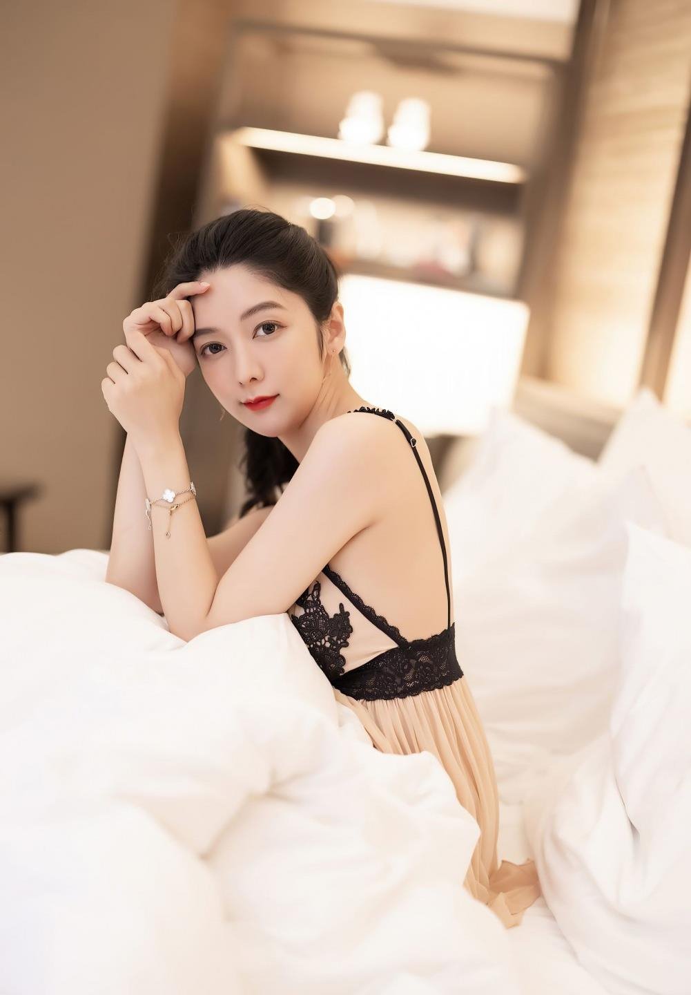 ����Ů���ѵ���