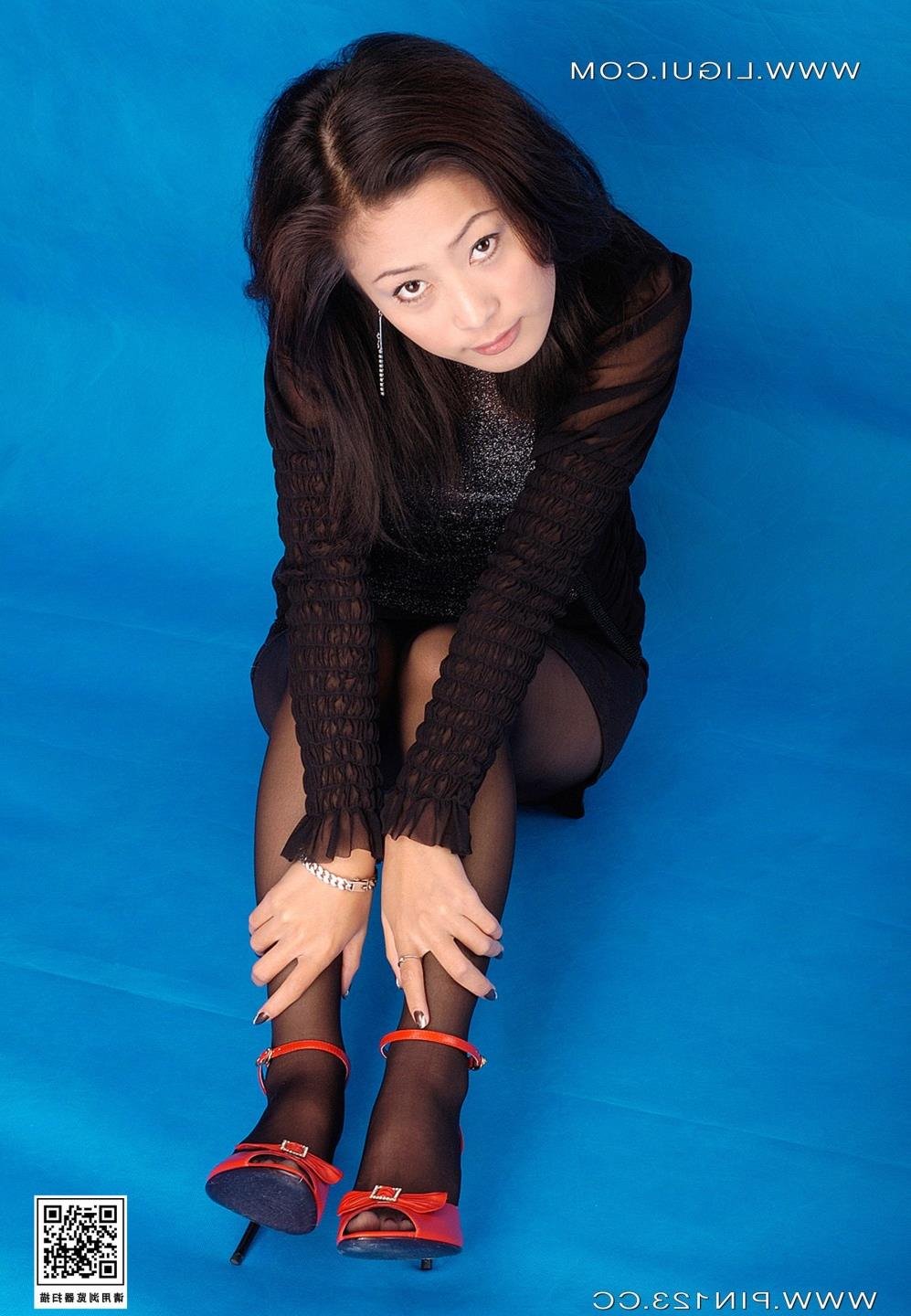 美女漏隐私