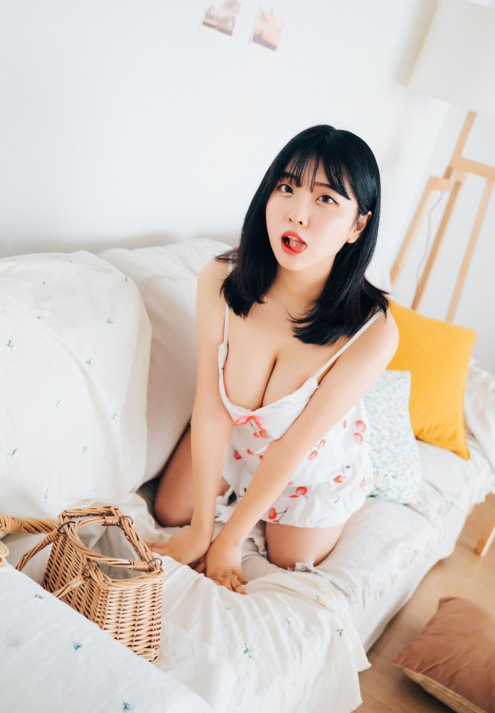 ����Ů��