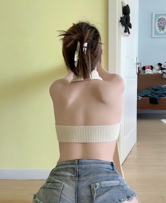 Ů���ú��������Լ�����Ϸ